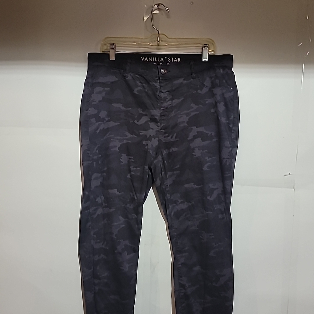 Vanilla Star Men's Camouflage Pants - Black